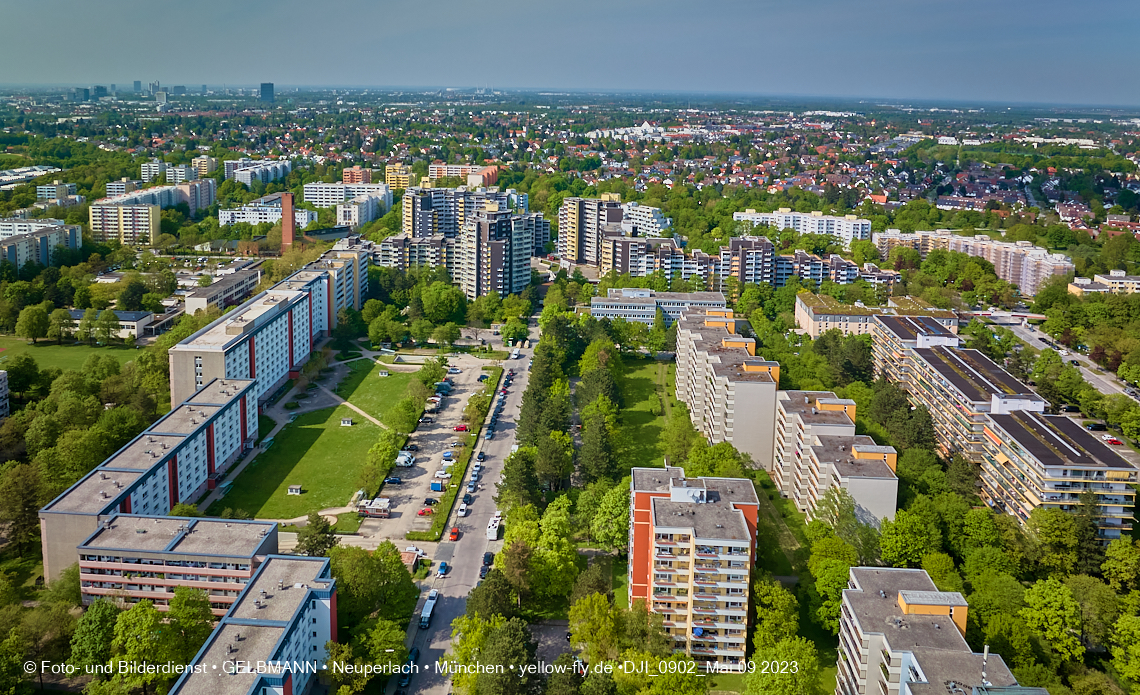 09.05.2023 - Marx-Zentrum mit Karl-Marx-Ring 52-62 und 53-57 in Neuperlach